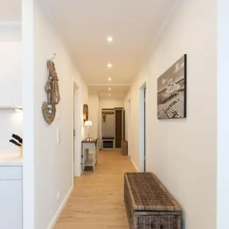 #51 Dockside Master - #131573 Apartman